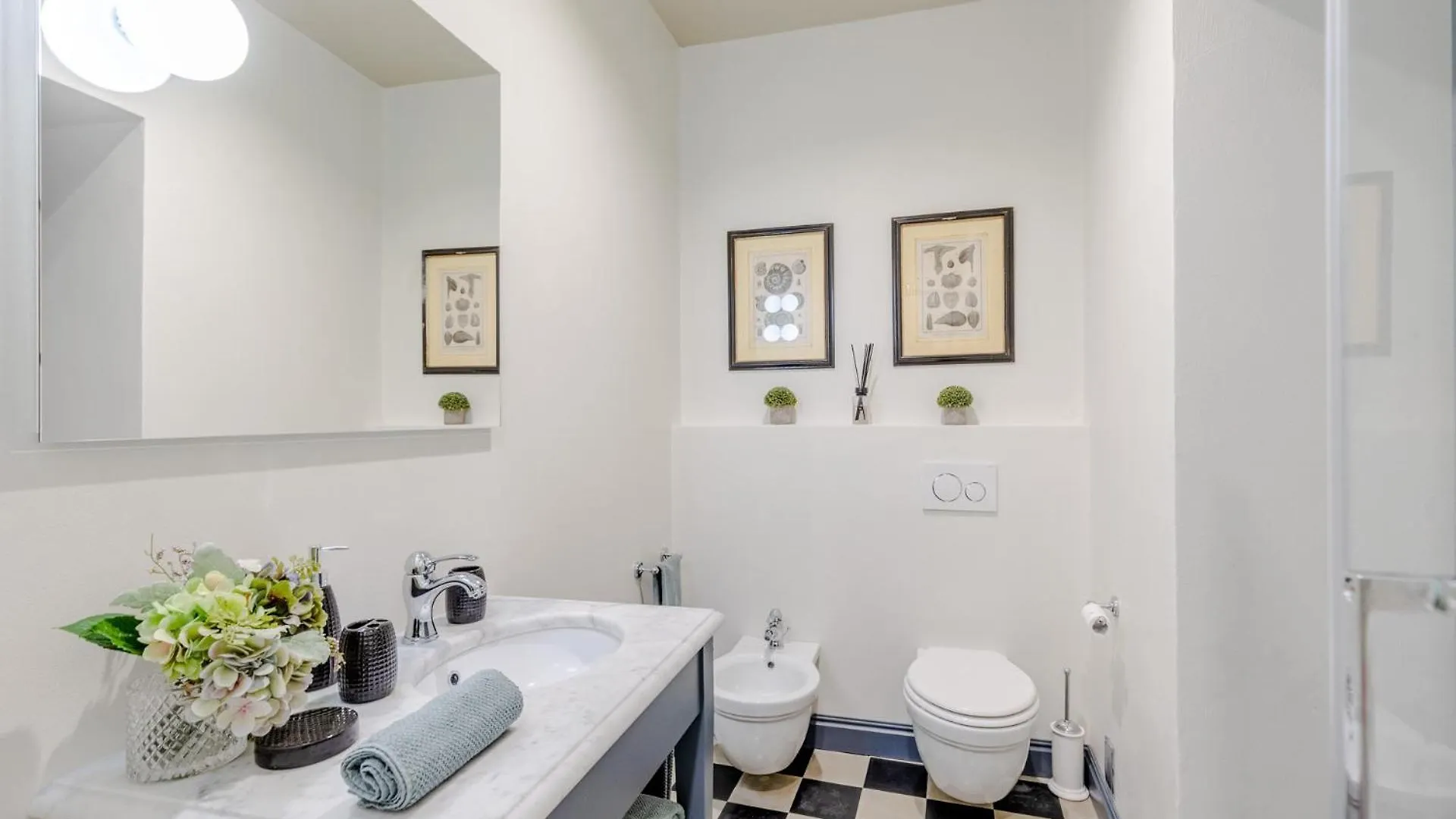 Gimber Smart And Luxury 2 Bedrooms 2 Bathrooms Lucca